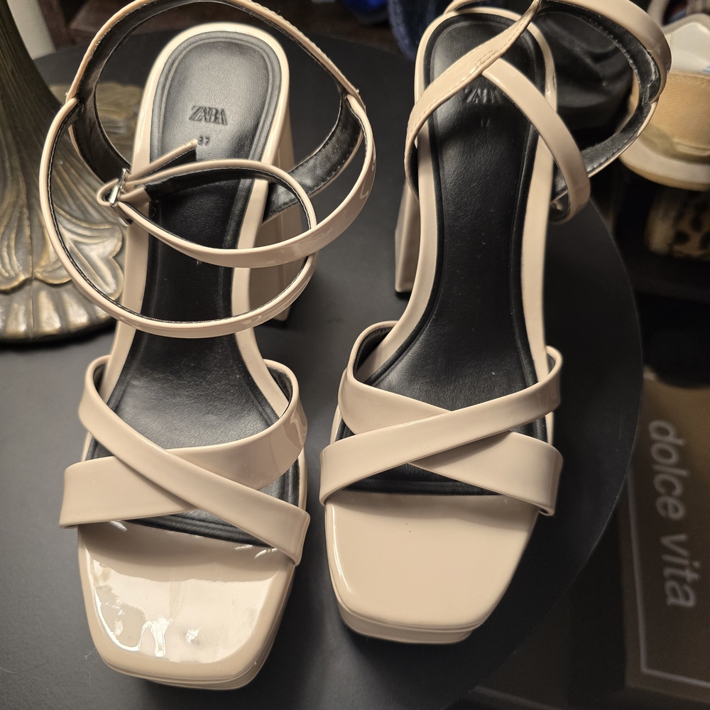 Zara Women's Nude Strappy Heels